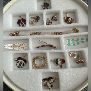 Brand New Disney Christmas Advent Calendar Jewelry Set